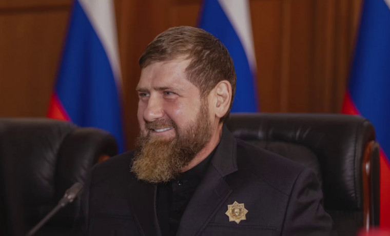 Рамзан Кадыров принял участие в торжественном собрании, посвящённом Дню Республики