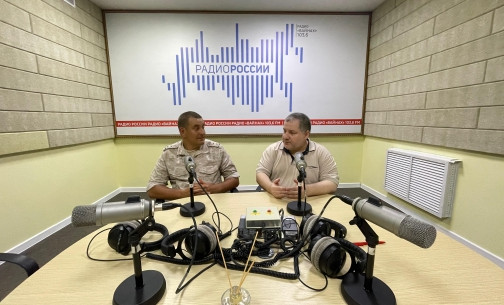 Военнослужащий ОГВ(с) принял участие в праздничном эфире ко Дню рыбака