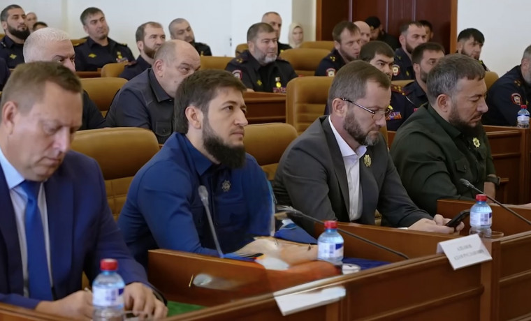 Адам Алханов доложил о мерах медицинской поддержки участников СВО и их семей