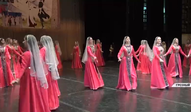 В Грозном прошел республиканский конкурс самодеятельных хореографических коллективов «В ритме танца»