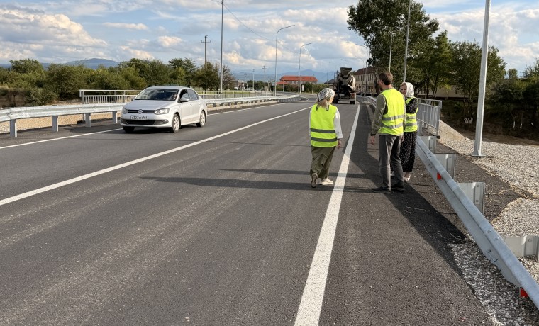 Два обновленных моста в ЧР проверили в рамках общественного контроля