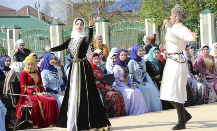 В Грозном прошел второй отборочный тур Республиканского конкурса &quot;Нохчийн хелхар&quot; 