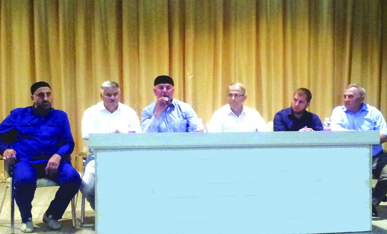 Очередная встреча с молодежью &quot;ГIиллакхийн суьйренаш&quot; прошла в Гудермесе