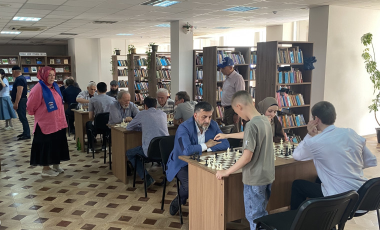 В национальной библиотеке им. А.А. Айдамирова состоялся турнир по шахматам