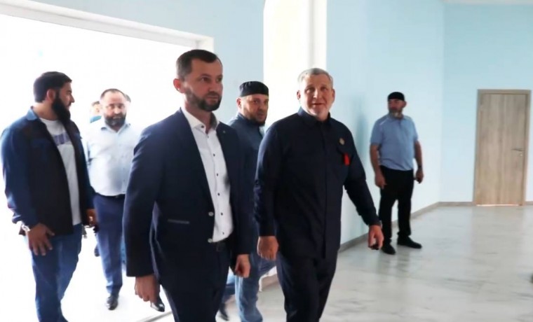 В Курчалое открылась новая школа на 720 мест